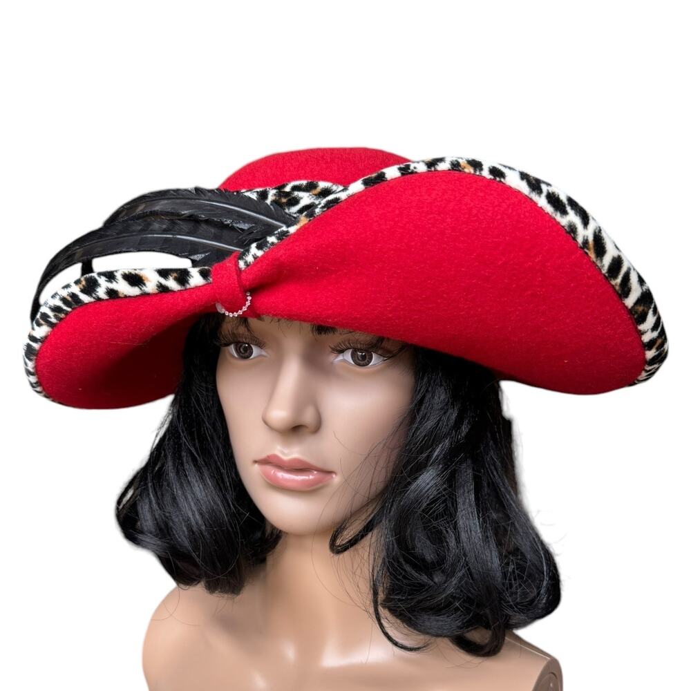 NWT Vintage 1960's Mr. John Classic Hat Red with animal print & large feathers - Picture 8 of 14
